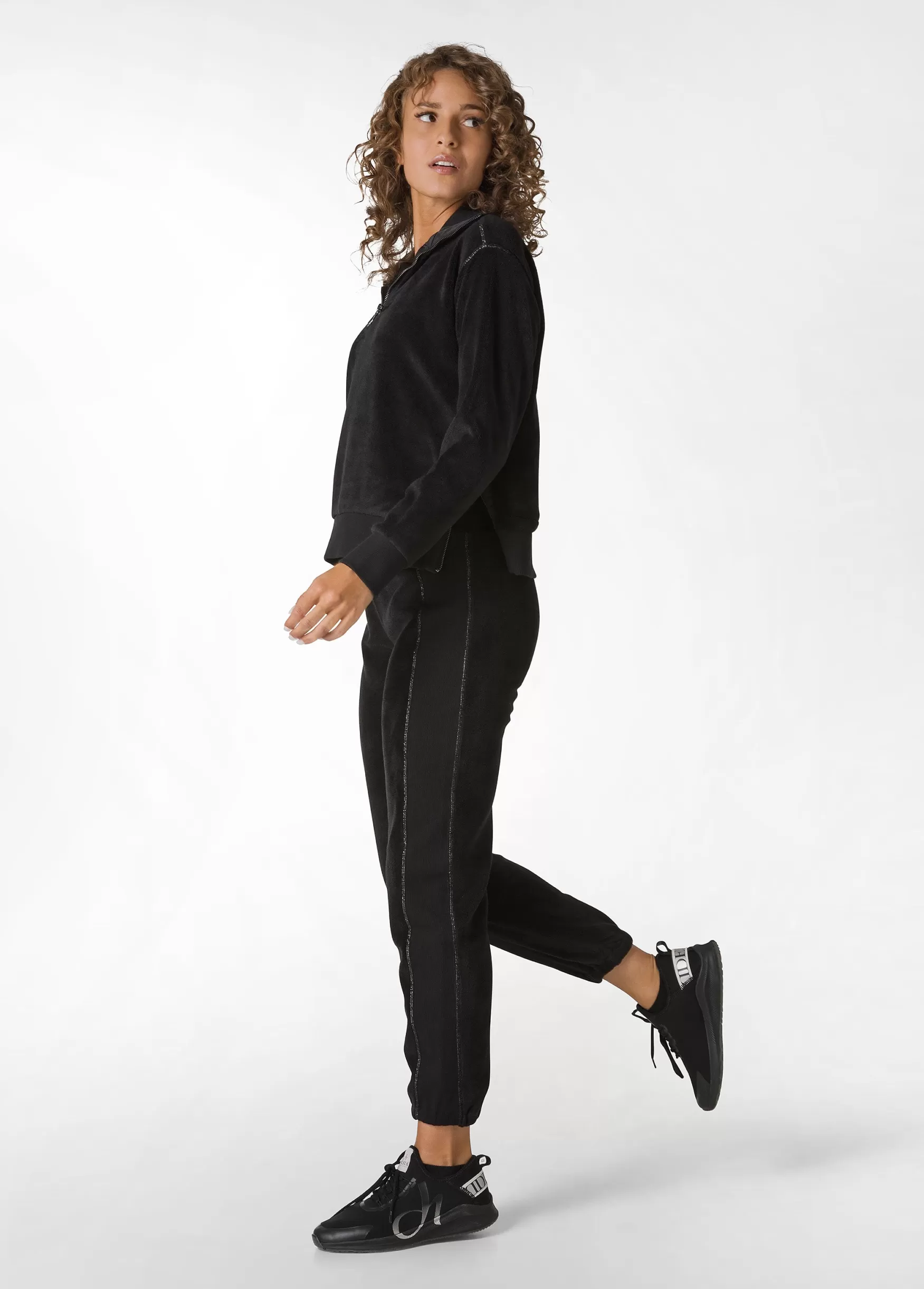 Hot DEHA Fluffy Polar Jogger Black