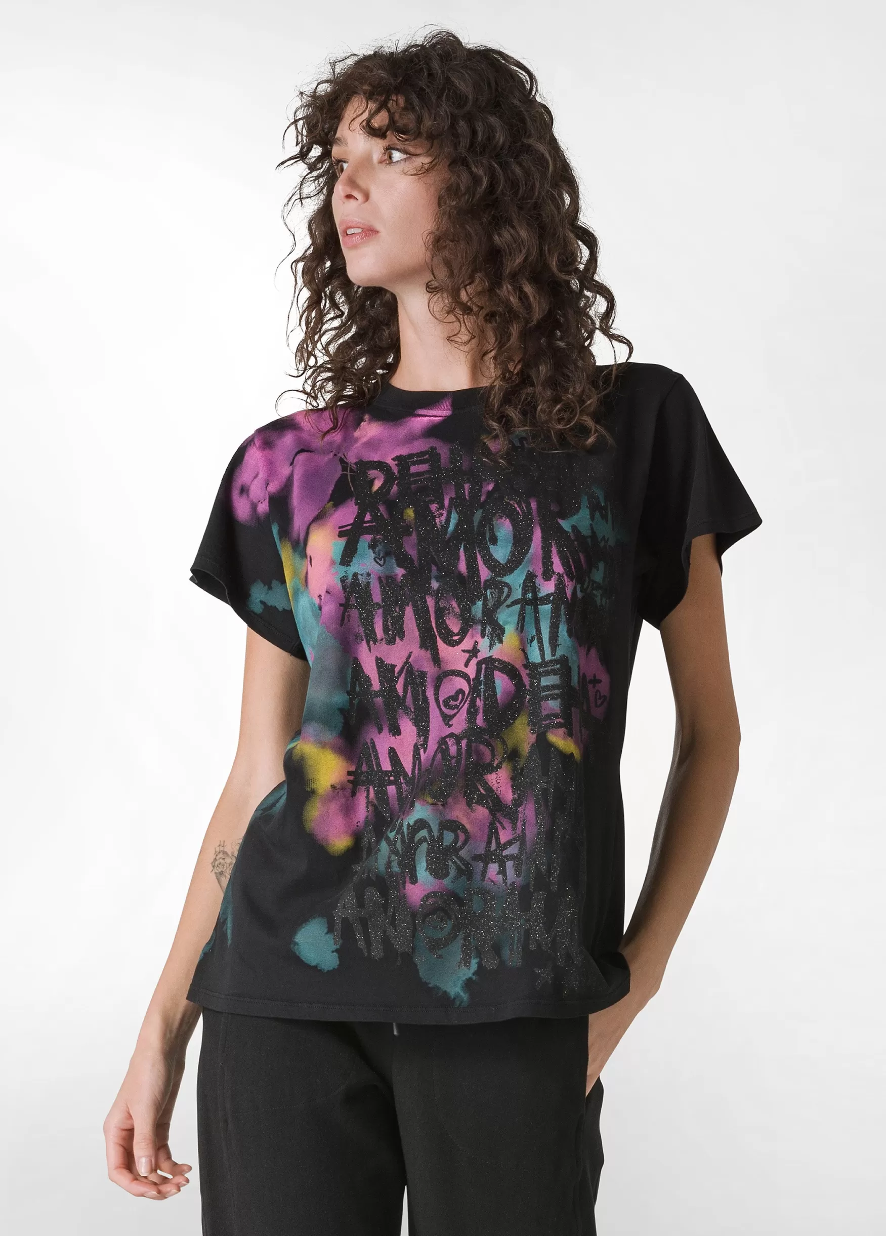Store DEHA Graphic T-Shirt Black