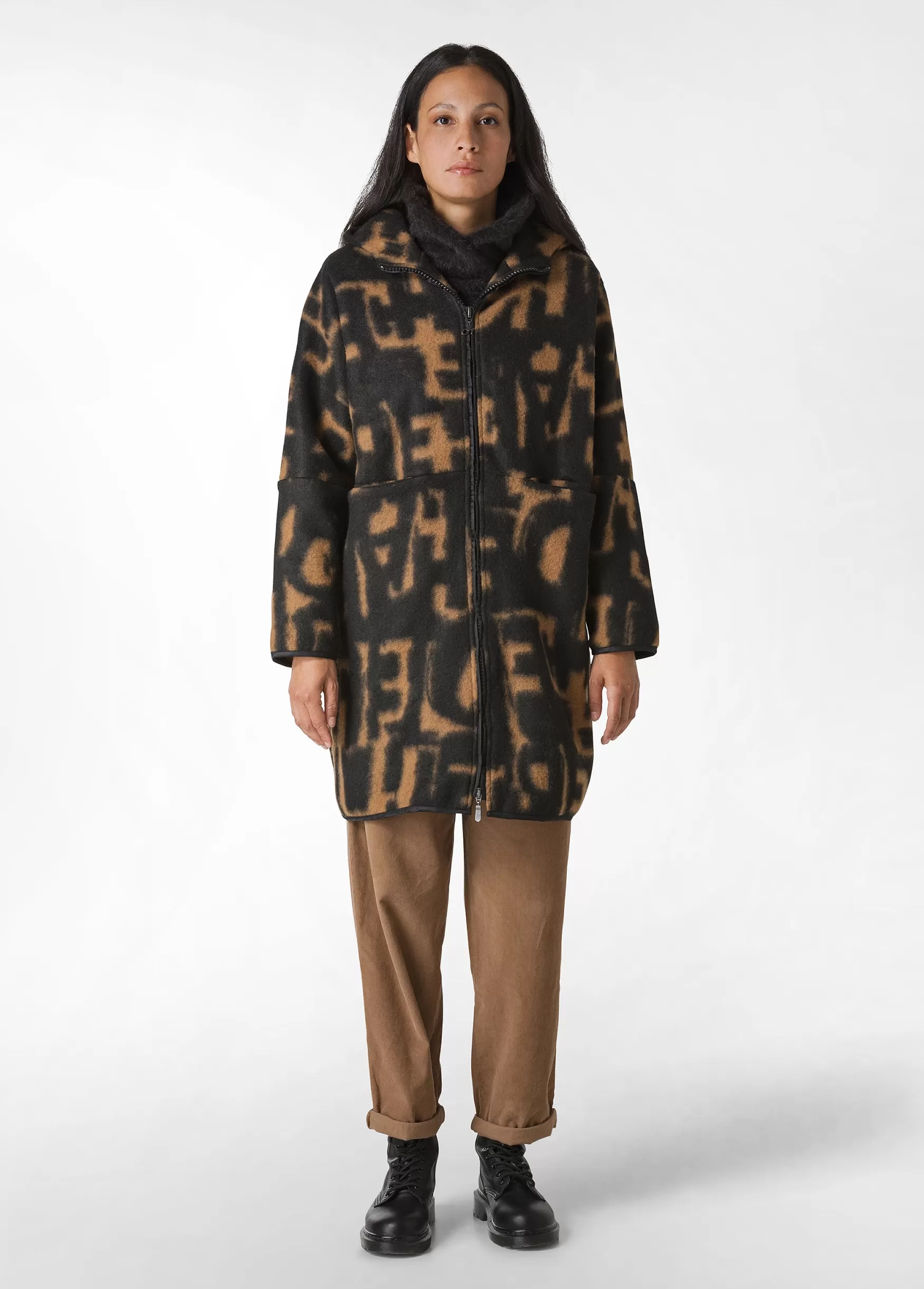 New DEHA Lettering Wooly Coat Brown Biscuit Brown