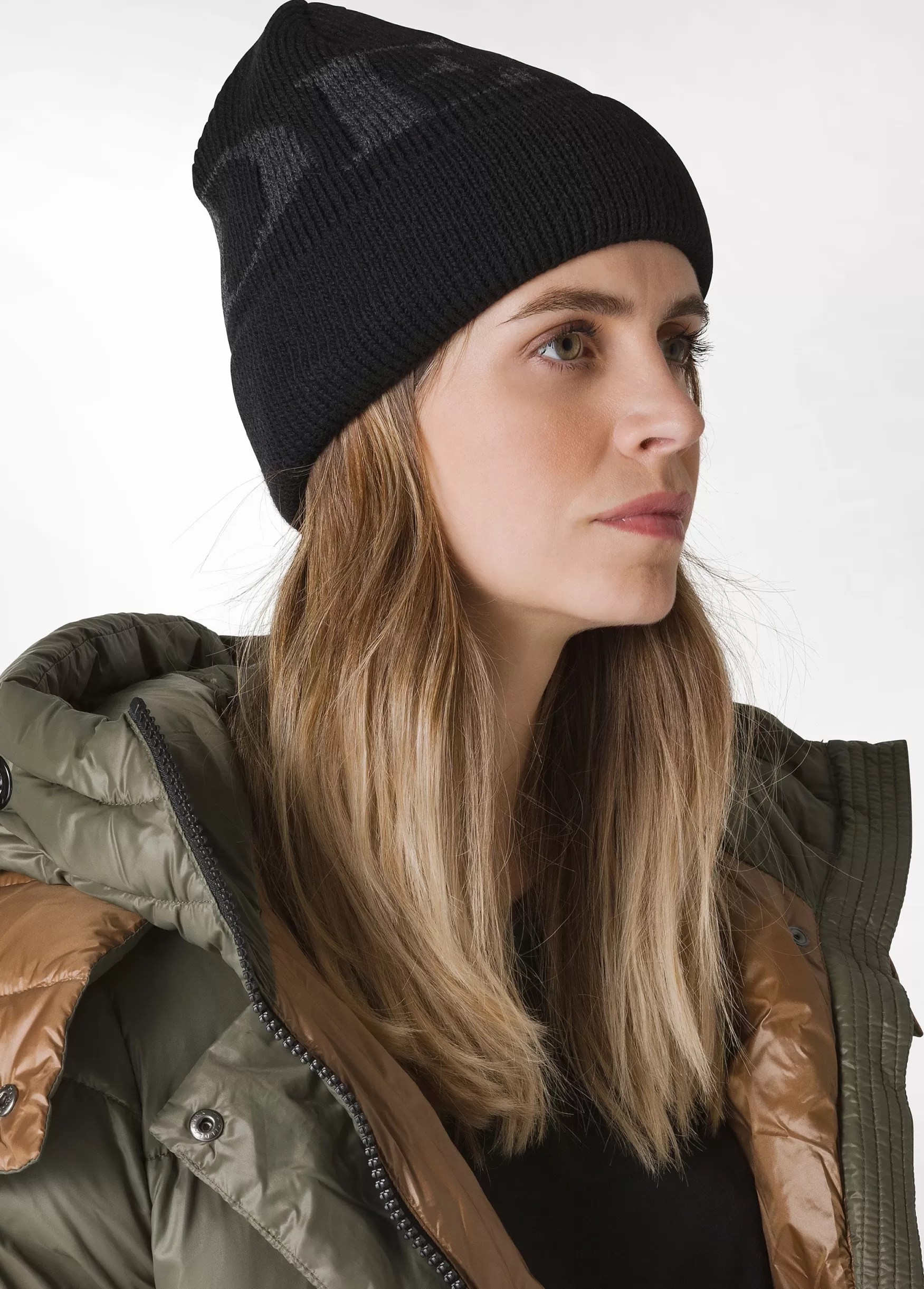 Flash Sale DEHA Logo Beanie Black