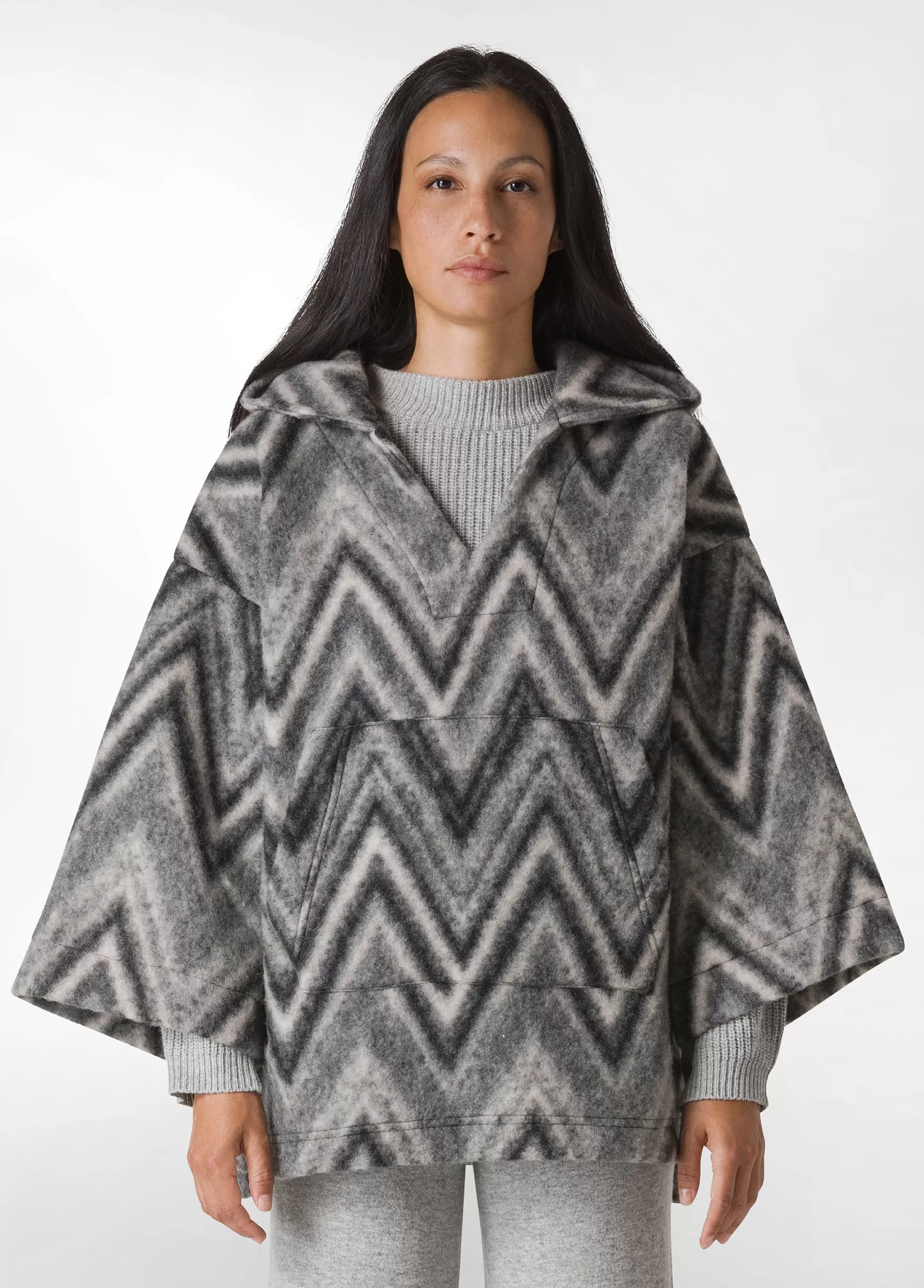 Best Sale DEHA Soft Wooly Poncho Grey Chevron Gray