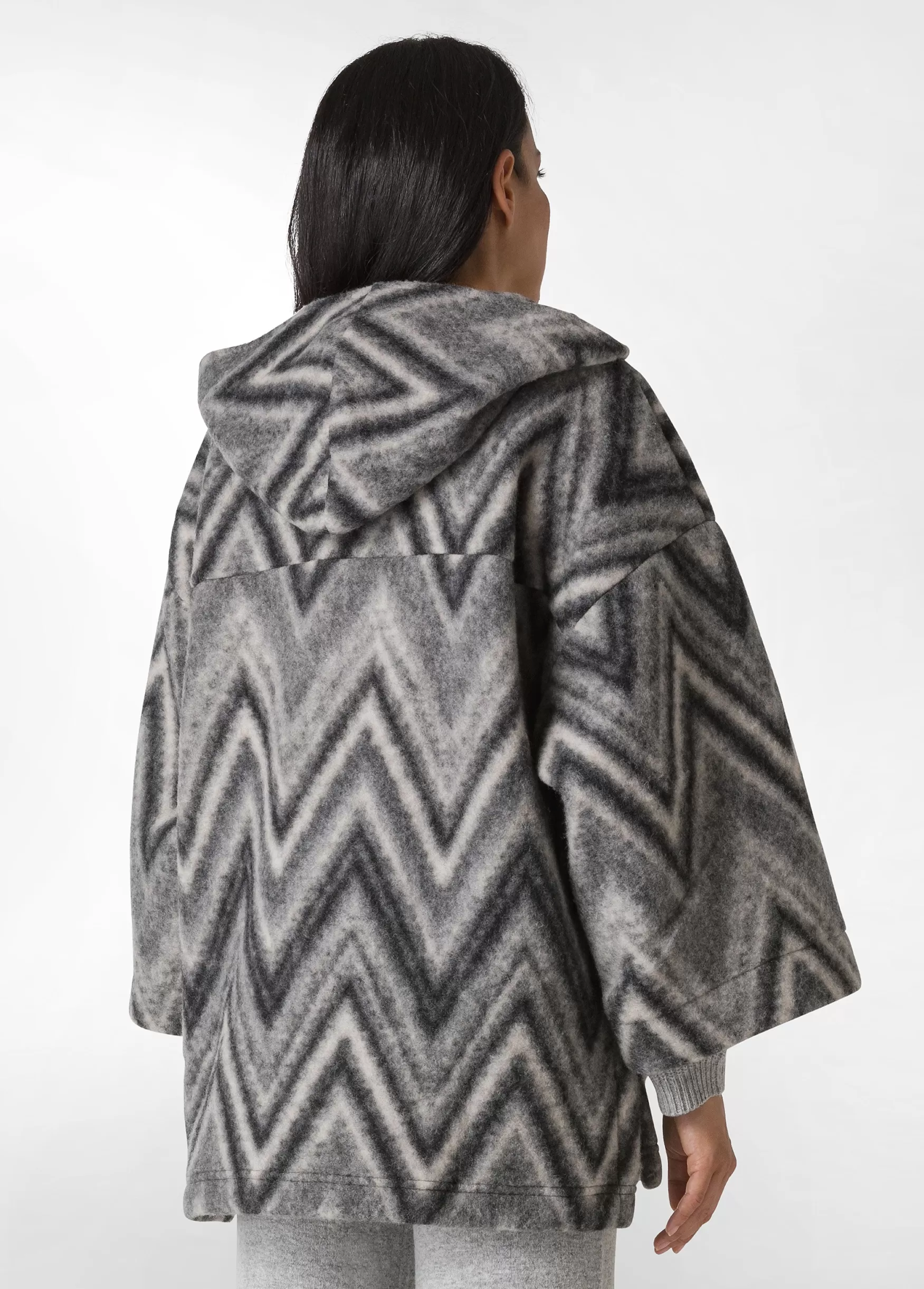 Best Sale DEHA Soft Wooly Poncho Grey Chevron Gray