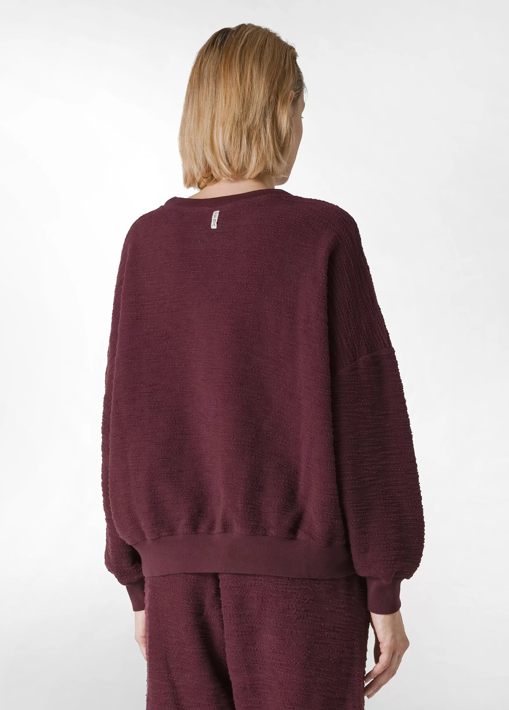 New DEHA Textured Sweatshirt Red Tibetan Red