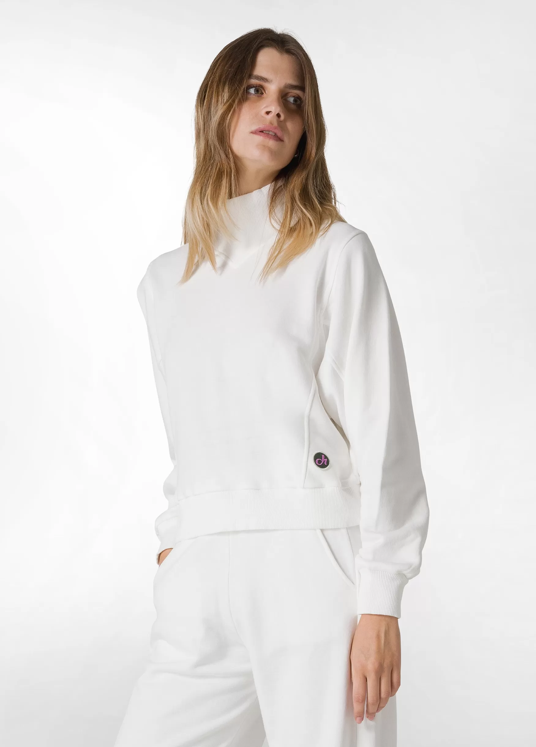 New DEHA Turtle Neck Cosy Sweatshirt White Milk White
